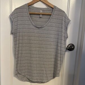 Athleta cloud light stratus tee